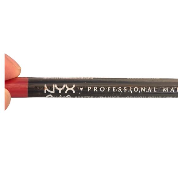 NYX Matte Pink Lip Liner Pencil Suede Matte Lip Liner in Life's A Beach SMLL02 - Picture 1 of 5